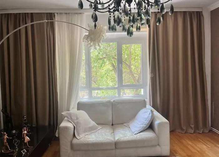 Apartman Charming Apartment/king Size Bed Bukarest