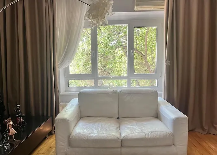 Charming Apartment/king Size Bed 아파트 *