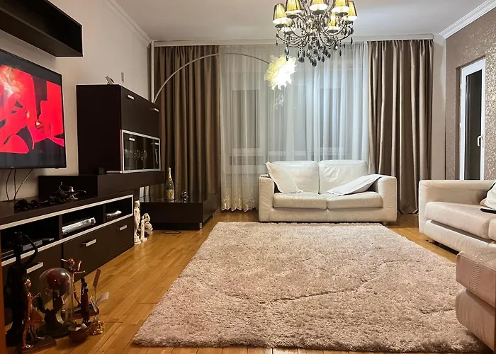 Charming Apartment/king Size Bed Boekarest